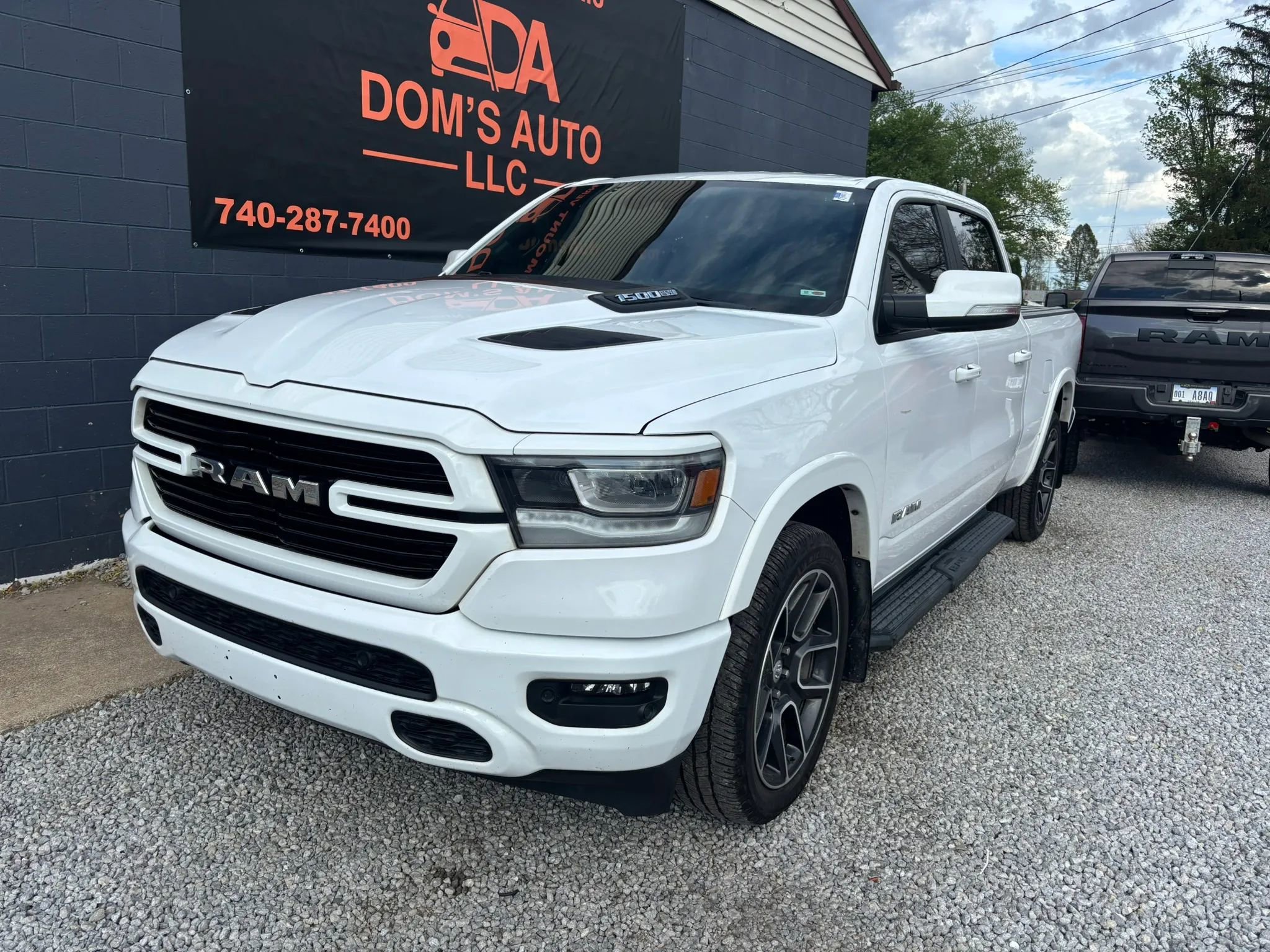Used 2021 RAM 1500 Laramie AWD/4WD image 11