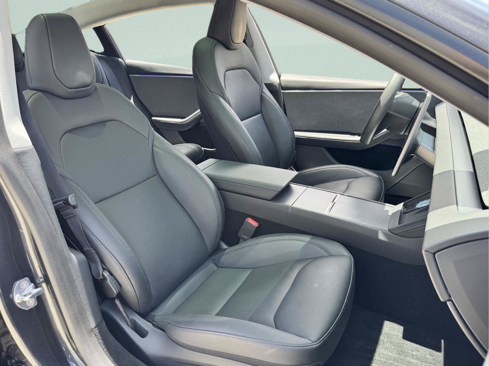 Used 2025 Tesla Model 3 Long Range RWD image 30