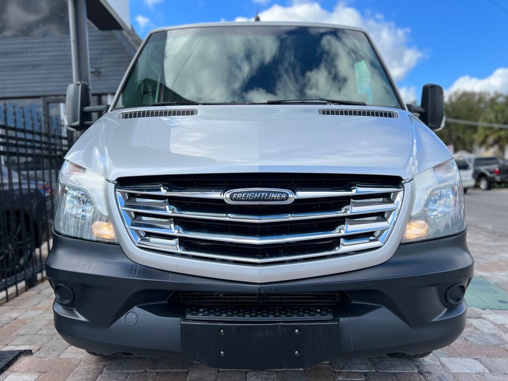 Used 2014 Freightliner Sprinter 2500 image 31