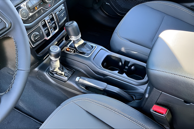 New 2026 Jeep Gladiator Sport AWD/4WD image 9
