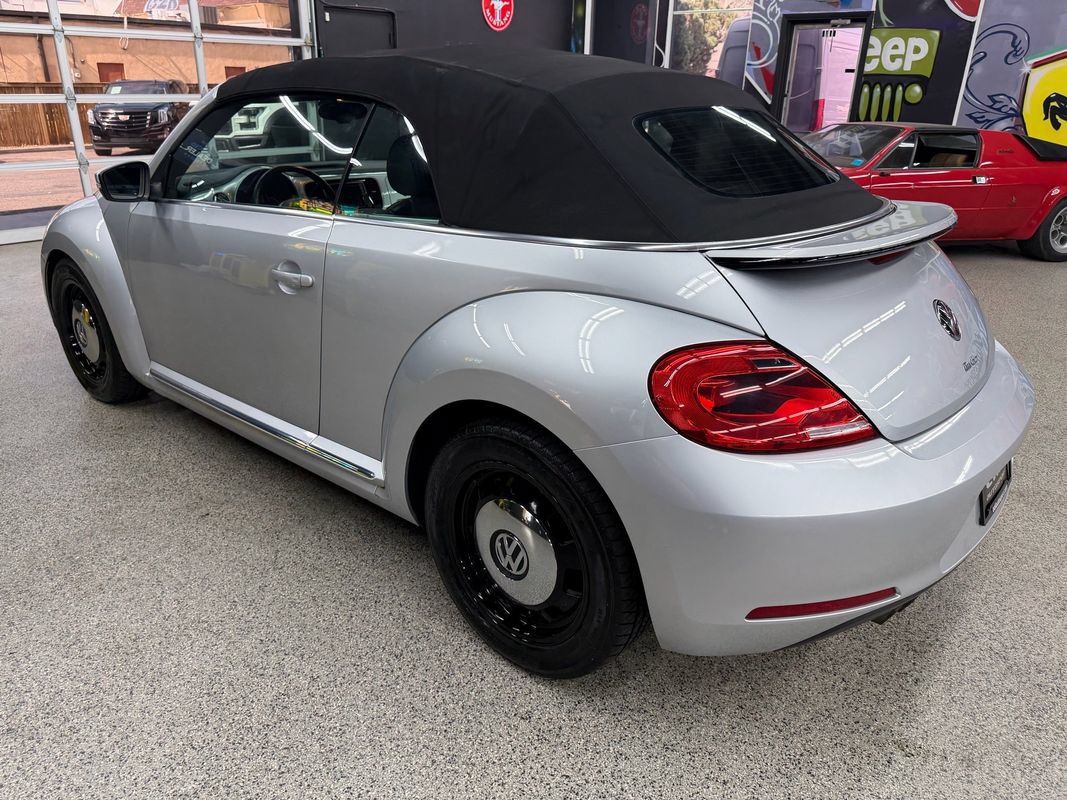 Used 2016 Volkswagen Beetle 1.8T SE FWD image 3