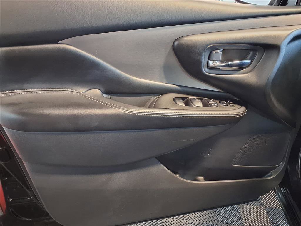 Used 2023 Nissan Murano SV image 17