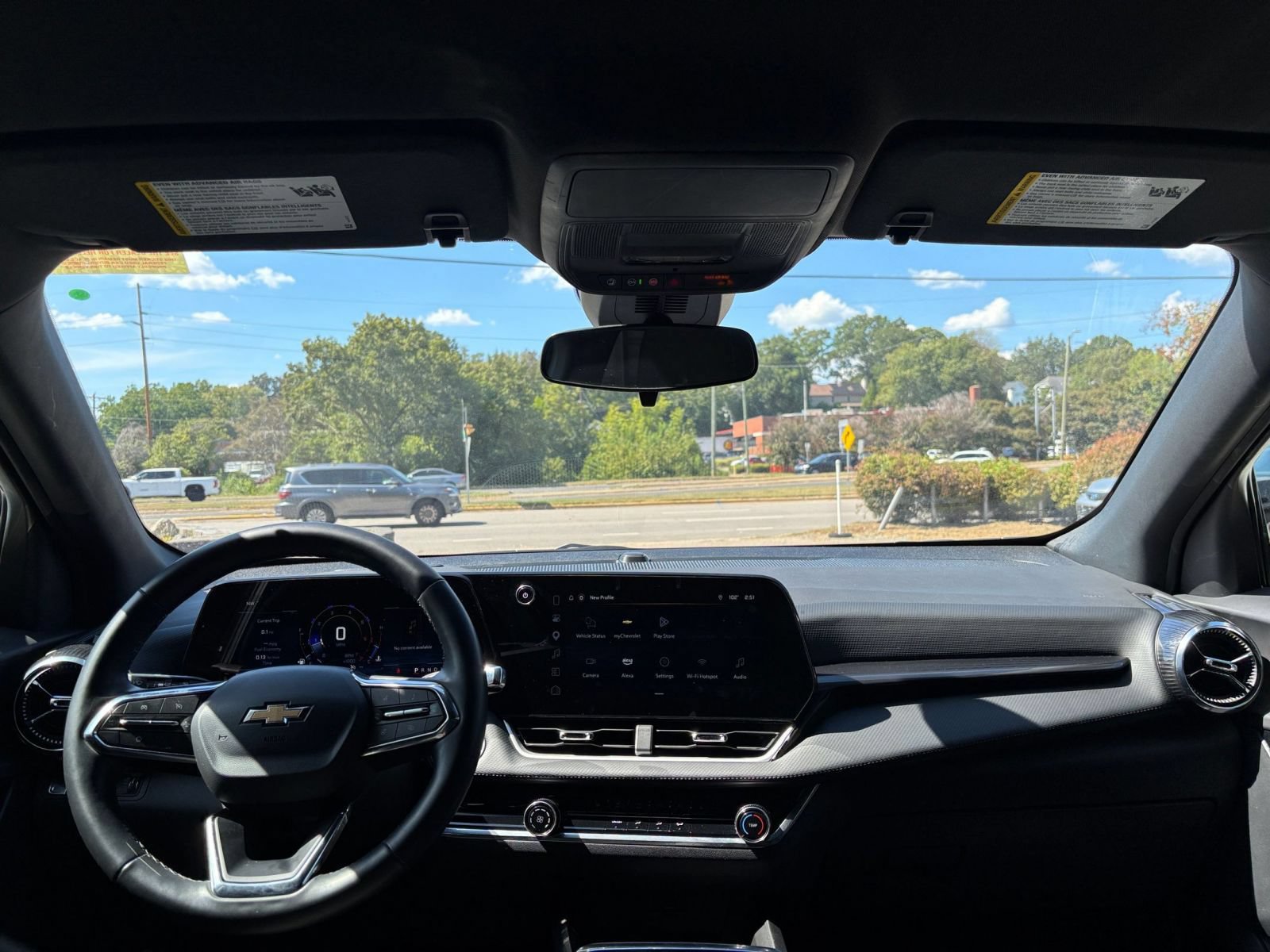 Used 2025 Chevrolet Equinox LT FWD image 32