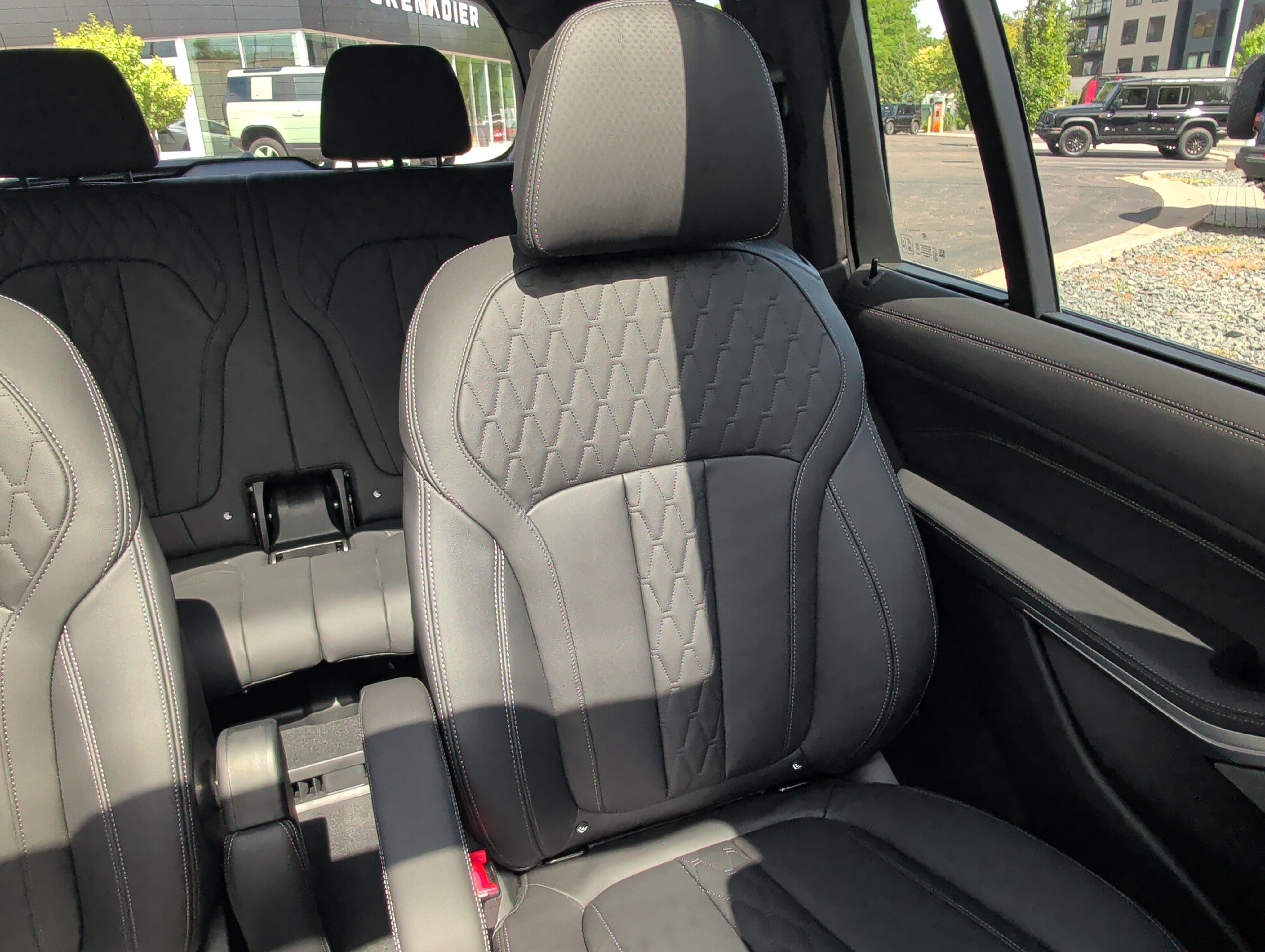 Used 2024 BMW X7 M60i w/ Executive Package AWD/4WD image 14