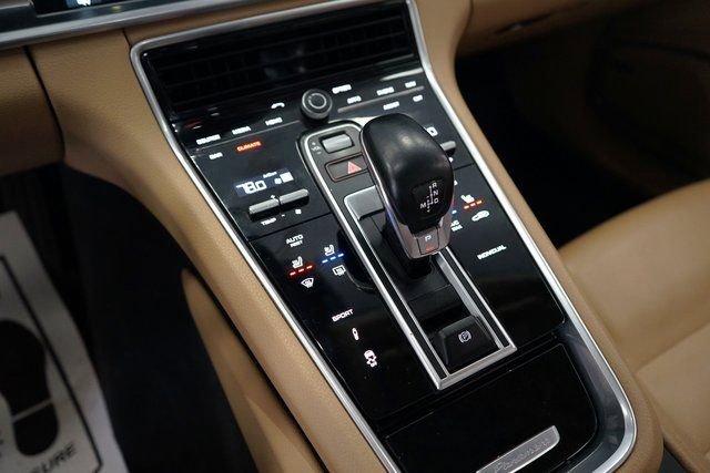 Used 2019 Porsche Panamera 4 image 44