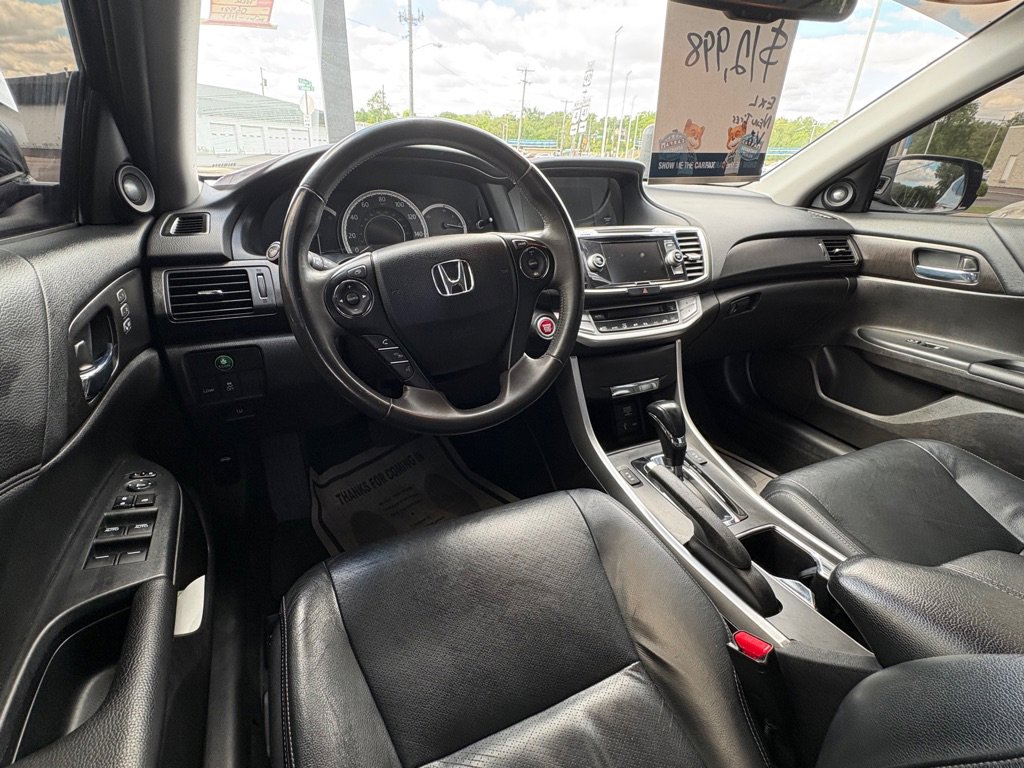Used 2015 Honda Accord EX-L image 11