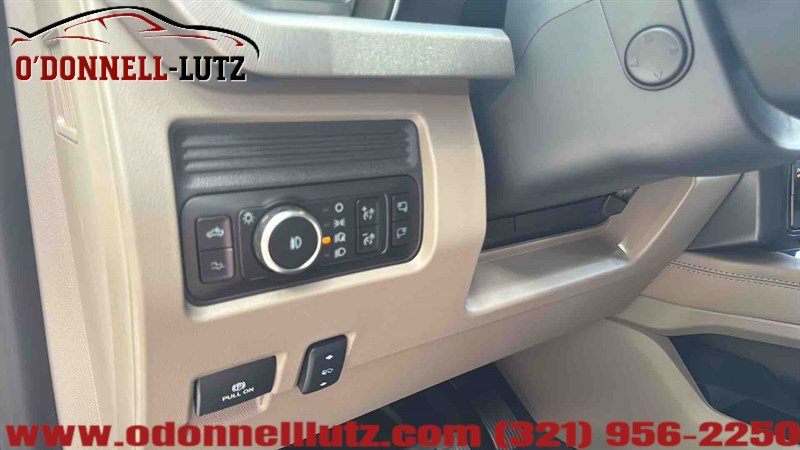 Used 2025 Ford F450 Platinum w/ Platinum Plus Package AWD/4WD image 13