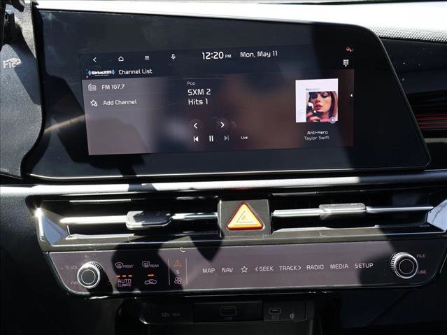 Used 2024 Kia Niro EX FWD image 17