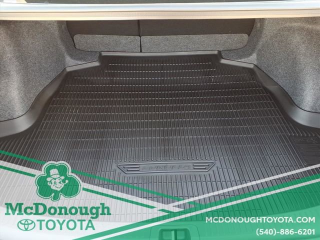 Used 2026 Toyota Corolla SE w/ SE Package FWD image 10