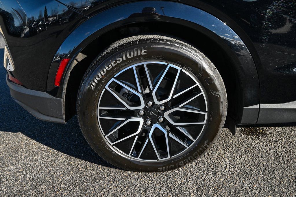 Certified 2025 Ford Mustang Mach-E Premium image 14