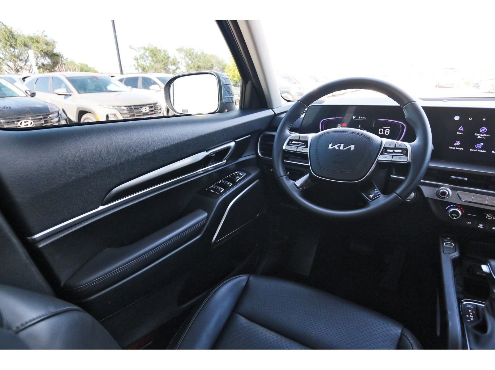 Used 2024 Kia Telluride S w/ S Sunroof Package image 10