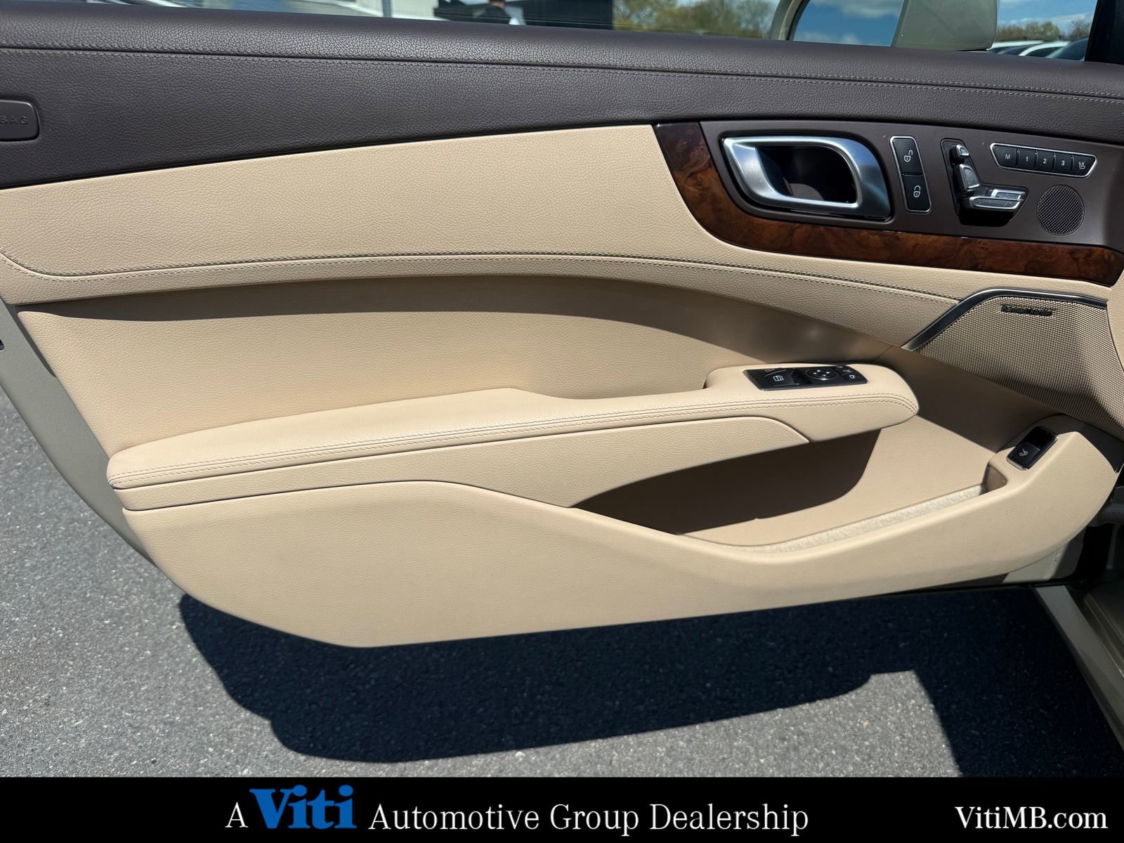 Used 2013 Mercedes-Benz SL 550 image 20