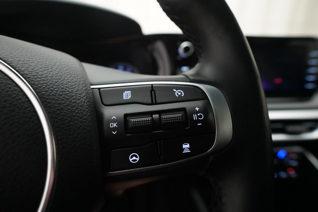 Used 2023 Kia K5 GT-Line image 16