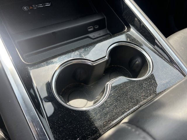 Used 2025 Chevrolet Tahoe LT image 34