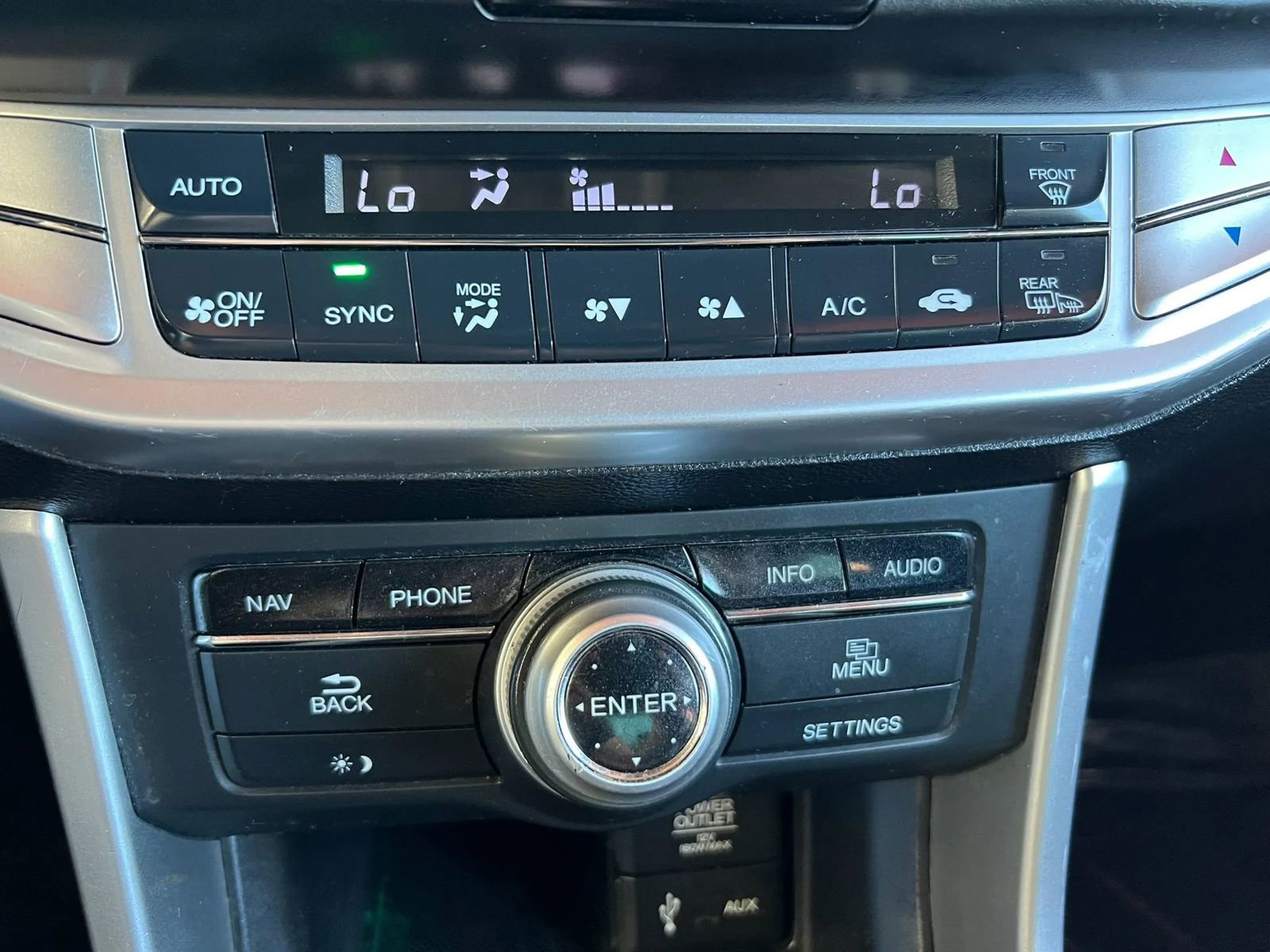 Used 2015 Honda Accord EX-L image 18