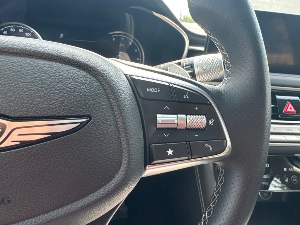 Used 2025 Genesis G70 2.5T AWD/4WD image 19