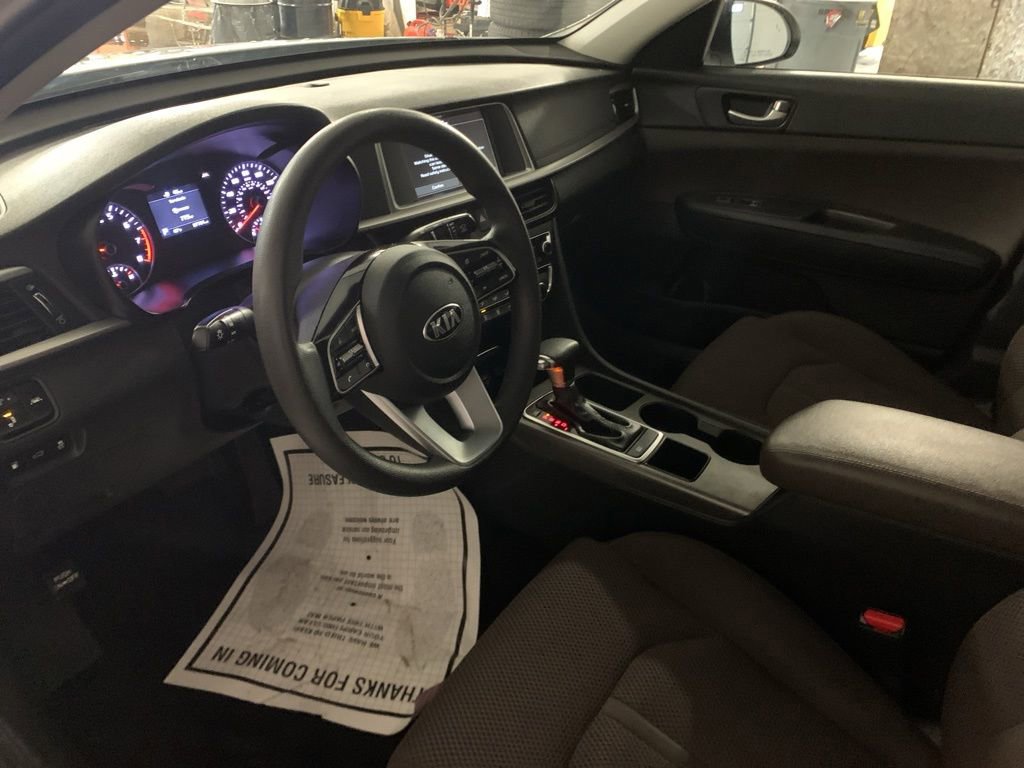 Used 2020 Kia Optima LX image 12
