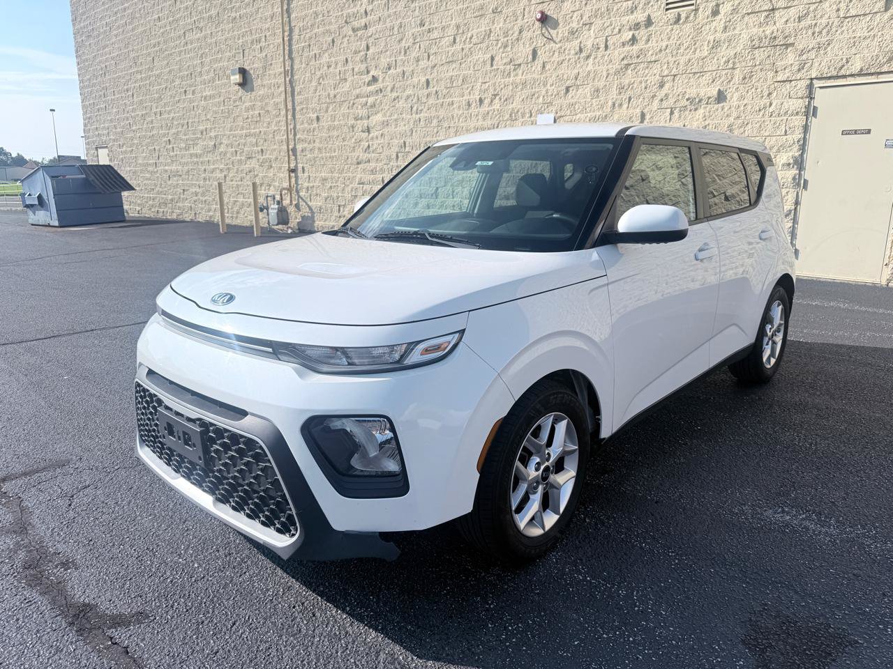 Used 2020 Kia Soul S FWD image 1