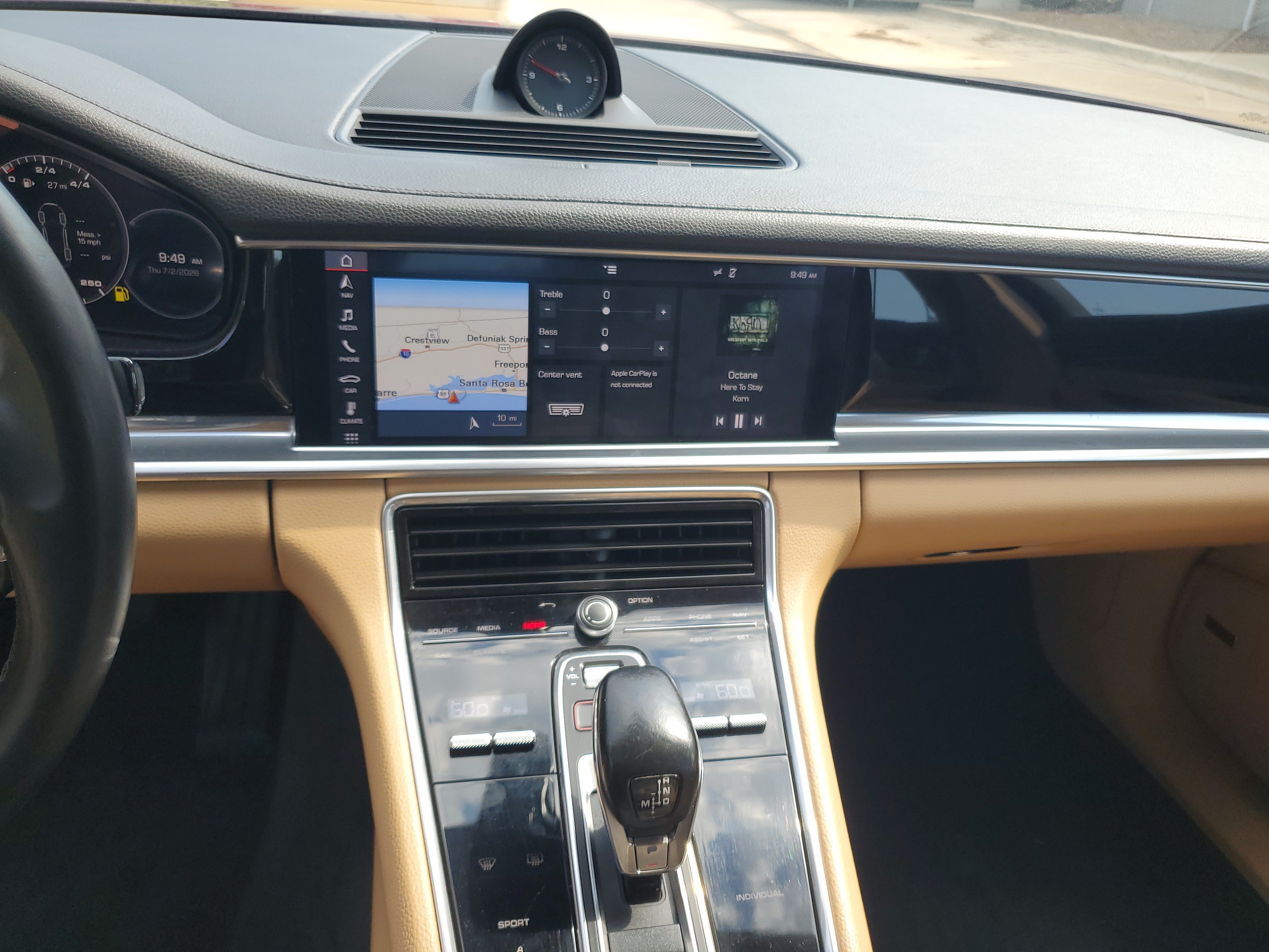 Used 2020 Porsche Panamera 4 AWD/4WD image 27