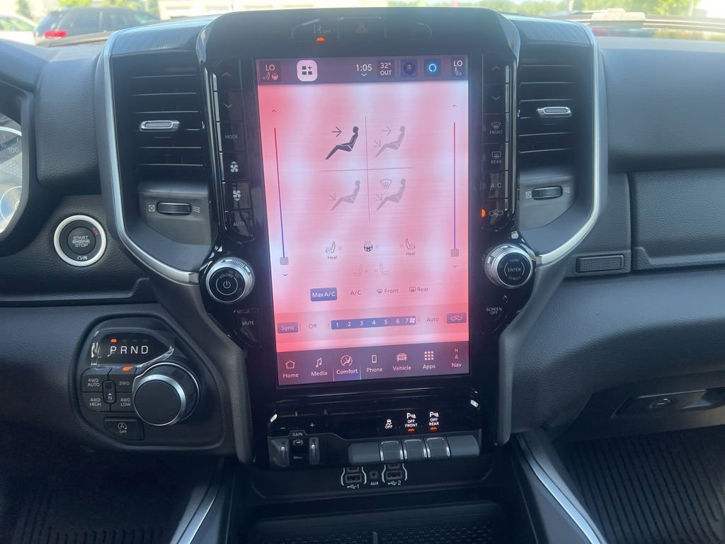 New 2026 RAM 1500 4x4 Crew Cab image 32