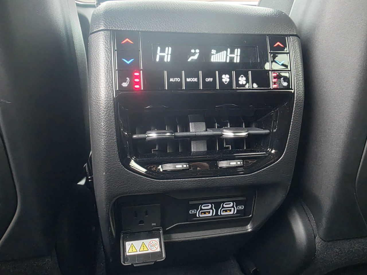 Used 2022 Jeep Grand Cherokee Summit w/ Adv Protech Group IV image 6