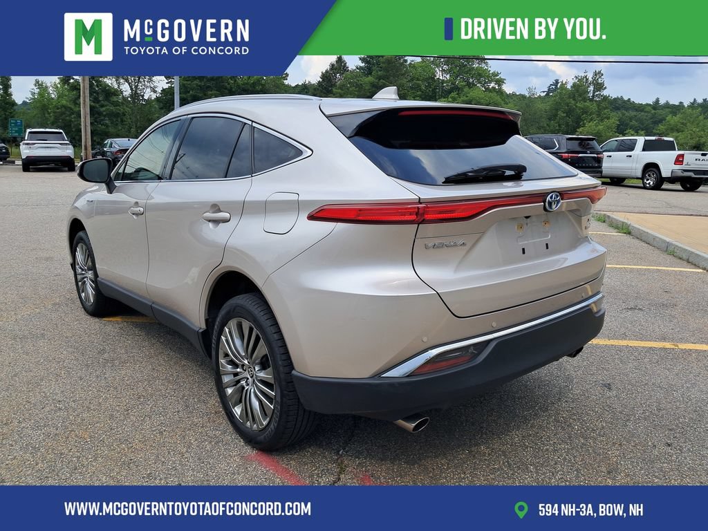 Used 2021 Toyota Venza XLE w/ Softex Package AWD/4WD image 3