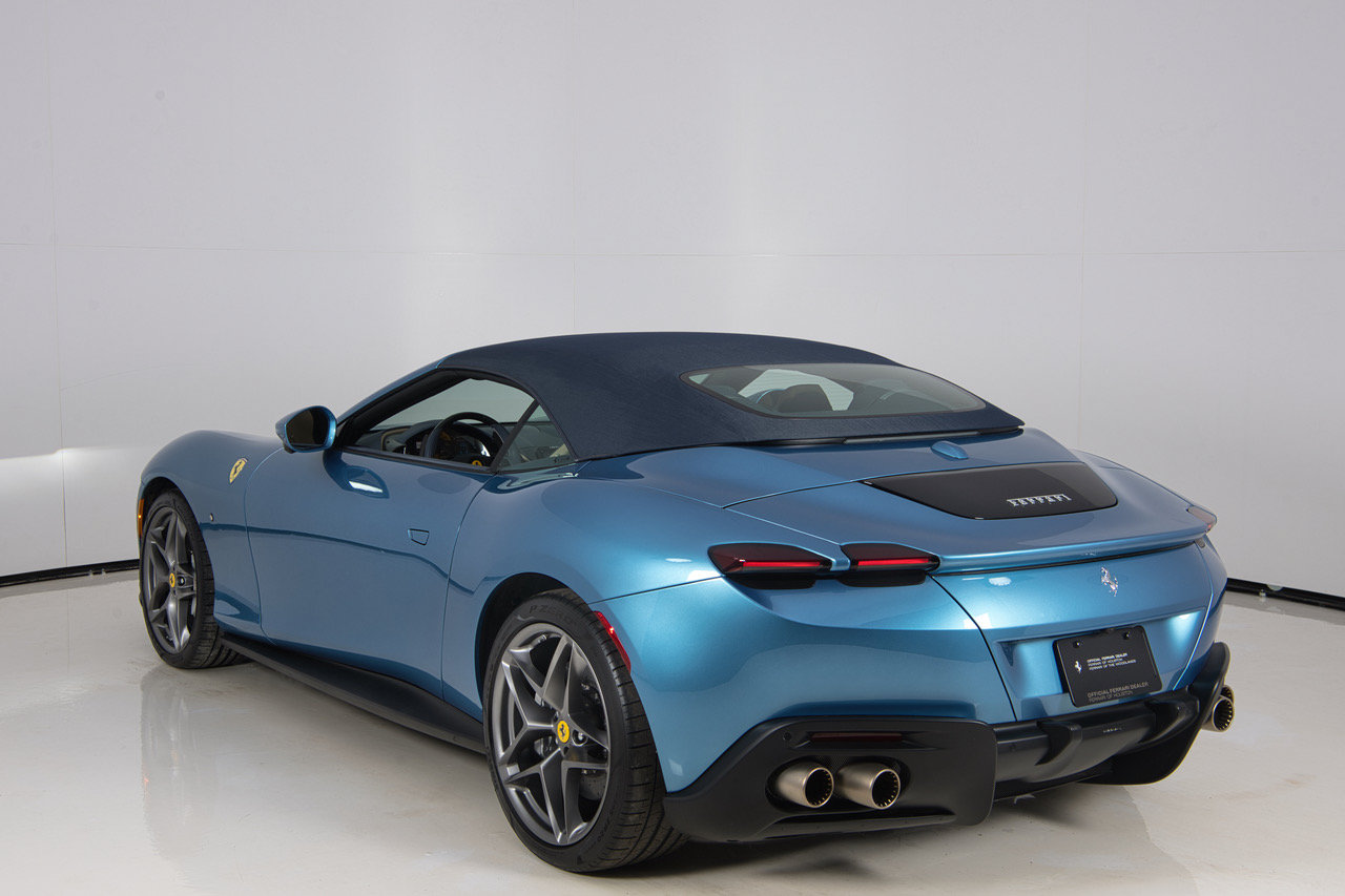 Certified 2025 Ferrari Roma Spider RWD image 26