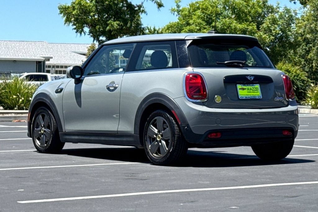 Used 2023 MINI Cooper SE FWD image 3