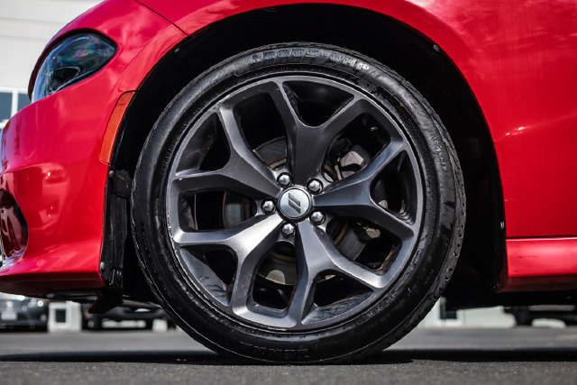 Used 2019 Dodge Charger GT RWD image 16