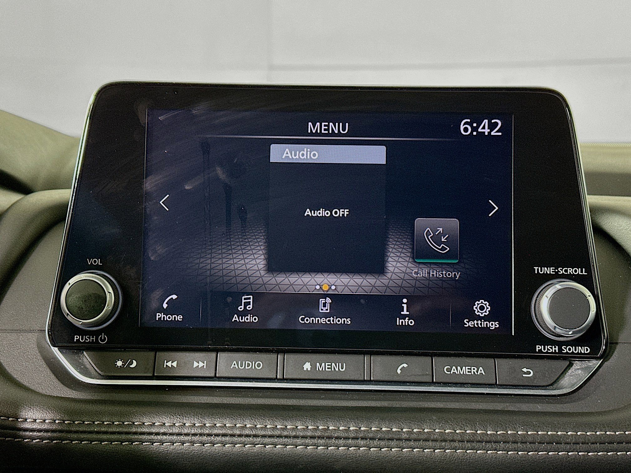 Used 2024 Nissan Rogue S image 24