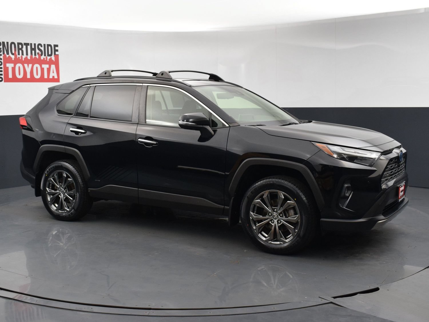 Used 2022 Toyota RAV4 Limited AWD/4WD image 6