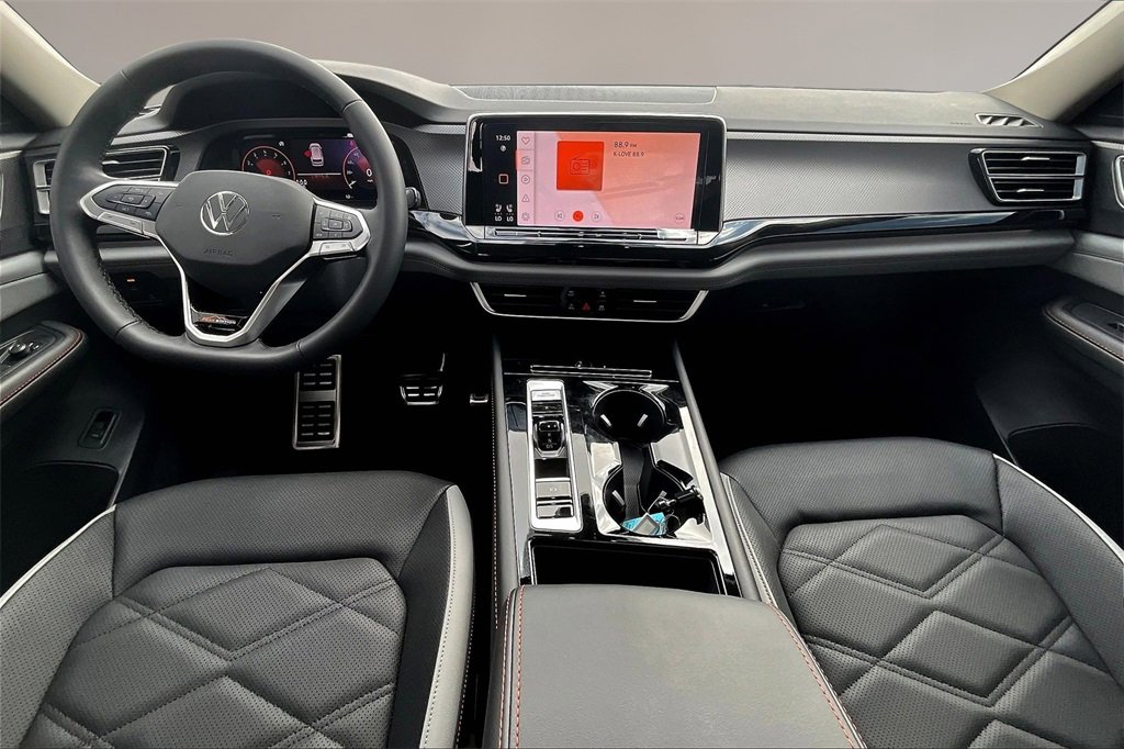 New 2026 Volkswagen Atlas Peak Edition image 5