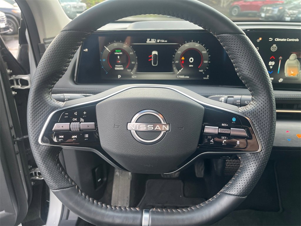 Used 2023 Nissan Ariya AWD image 21