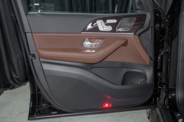 Certified 2026 Mercedes-Benz GLS 450 4MATIC image 10