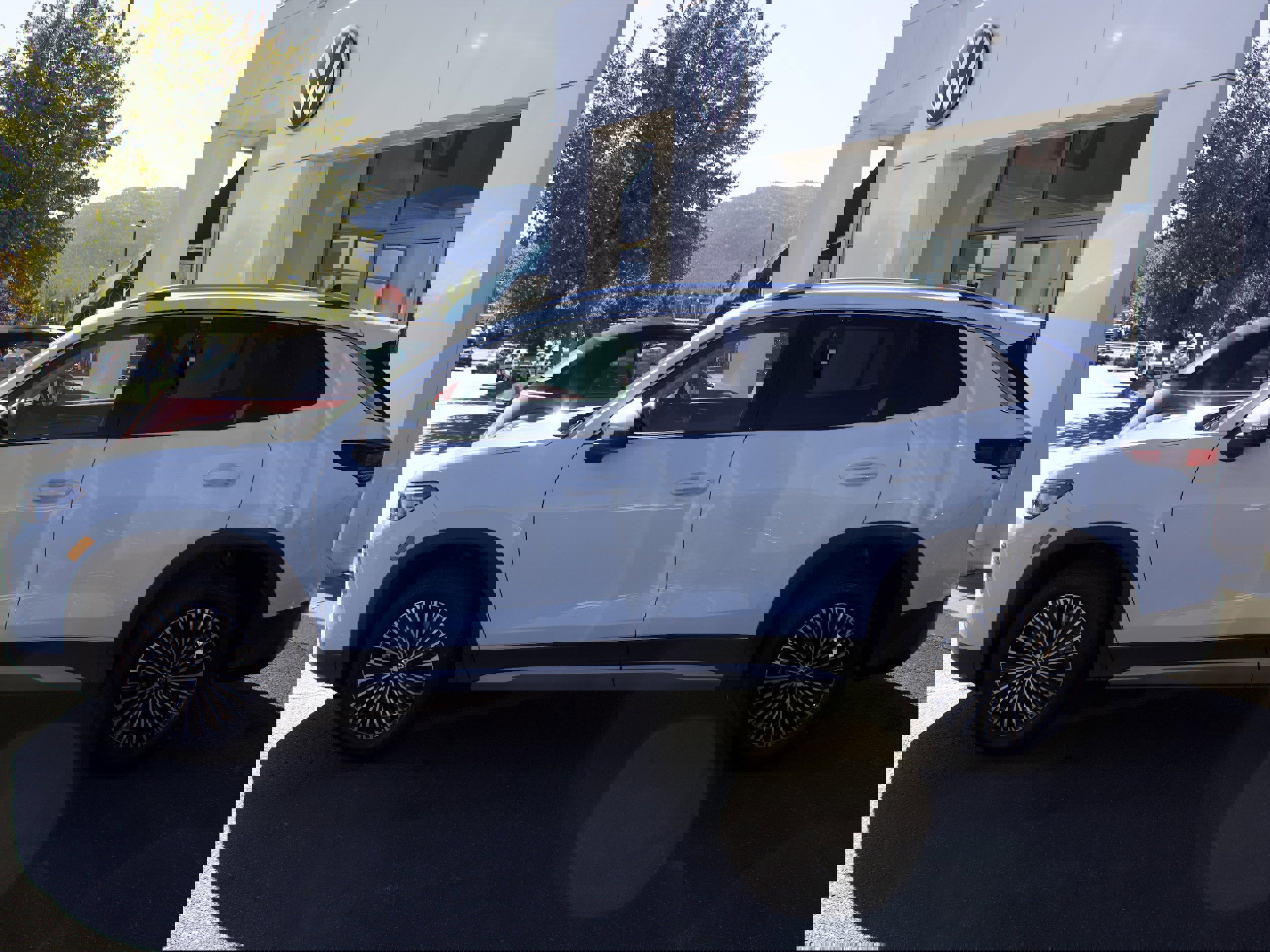 New 2025 Volkswagen Tiguan S image 8