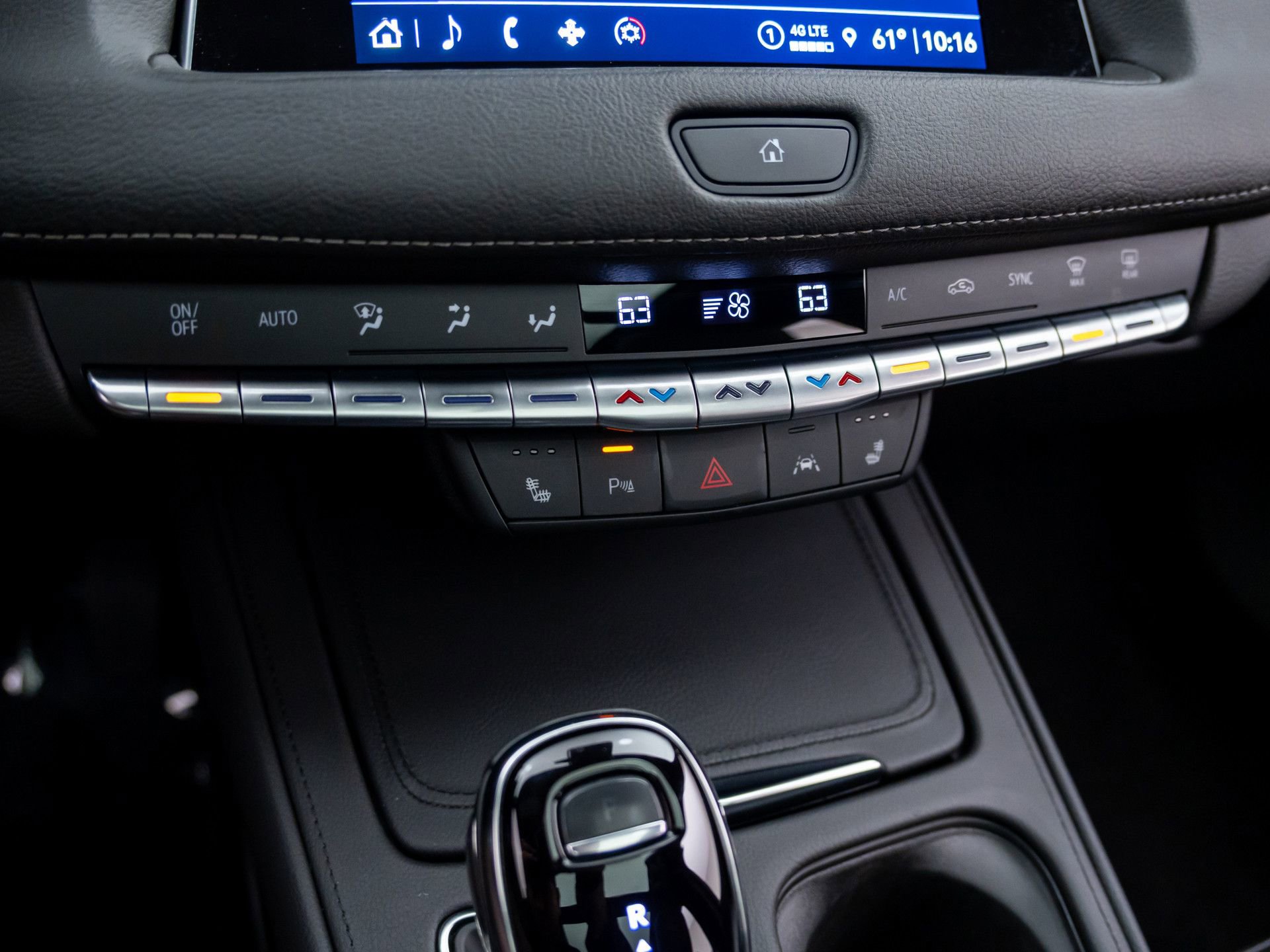 Used 2023 Cadillac XT4 Premium Luxury w/ Technology Package image 24