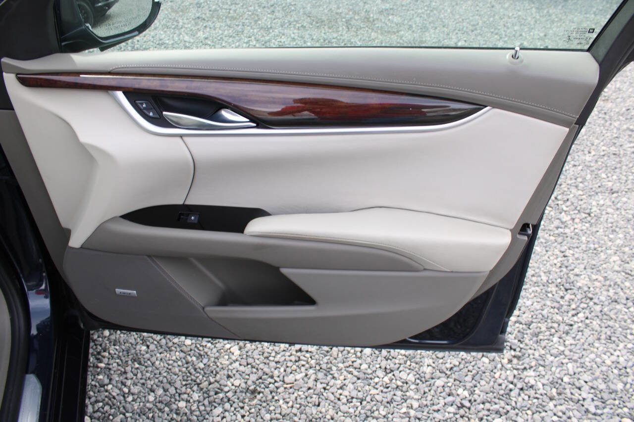 Used 2013 Cadillac XTS Platinum image 23