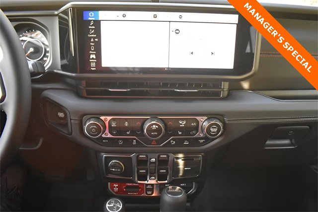 New 2025 Jeep Gladiator Rubicon image 19