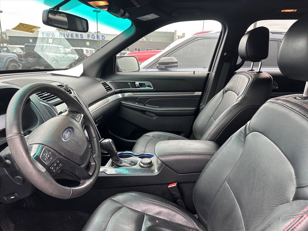 Used 2017 Ford Explorer Sport w/ Equipment Group 401A image 2