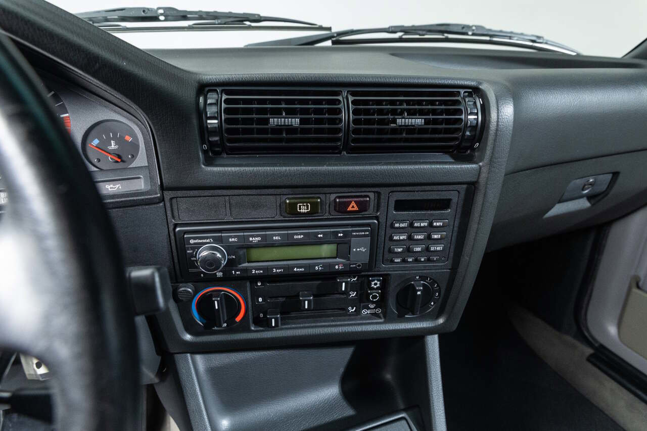 Used 1990 BMW M3 Coupe image 44