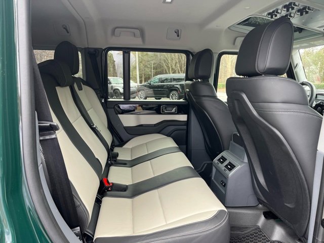 Used 2024 INEOS Grenadier Fieldmaster Edition image 13