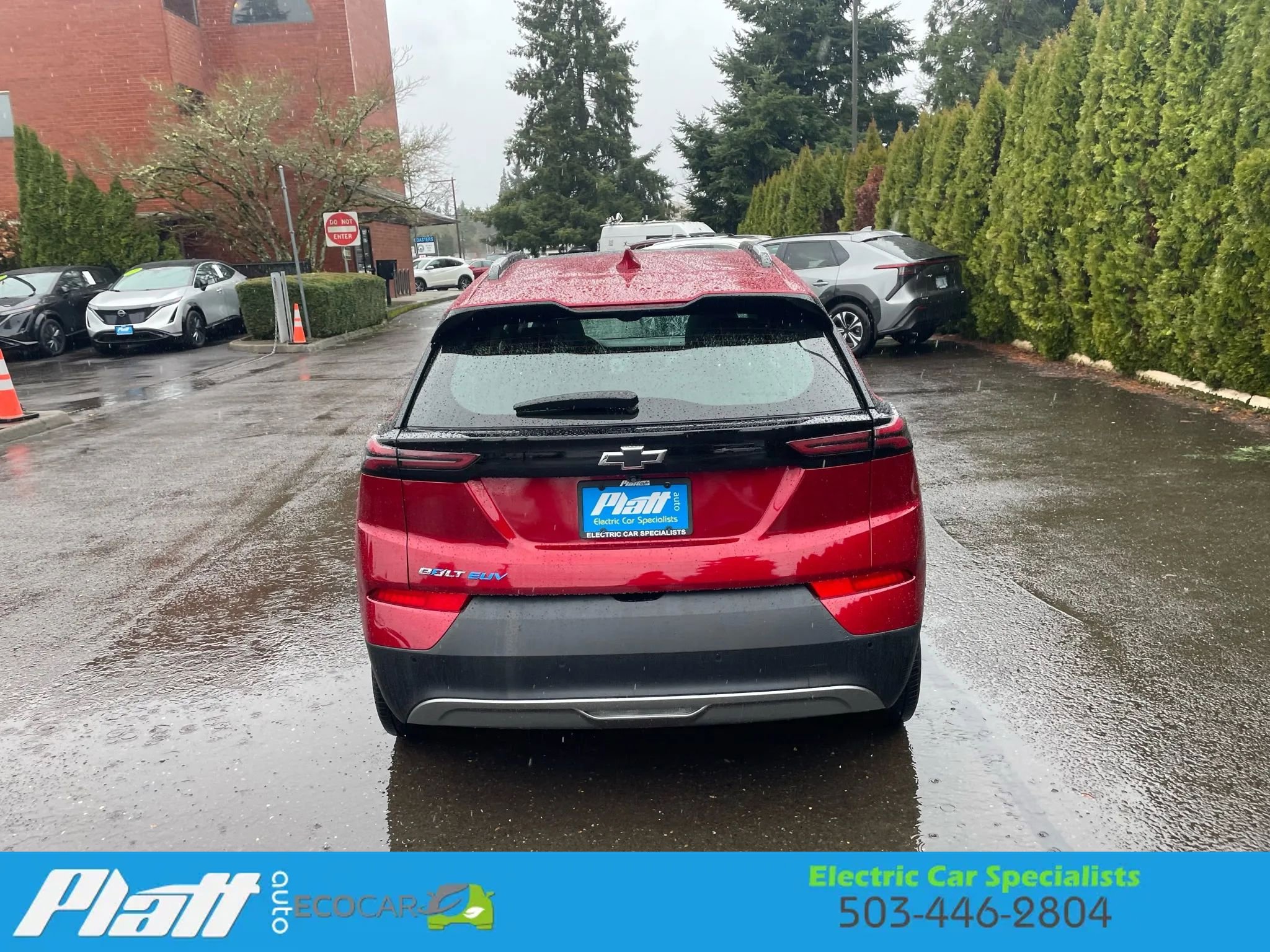 Used 2023 Chevrolet Bolt EUV Premier w/ Sun & Sound Package image 9