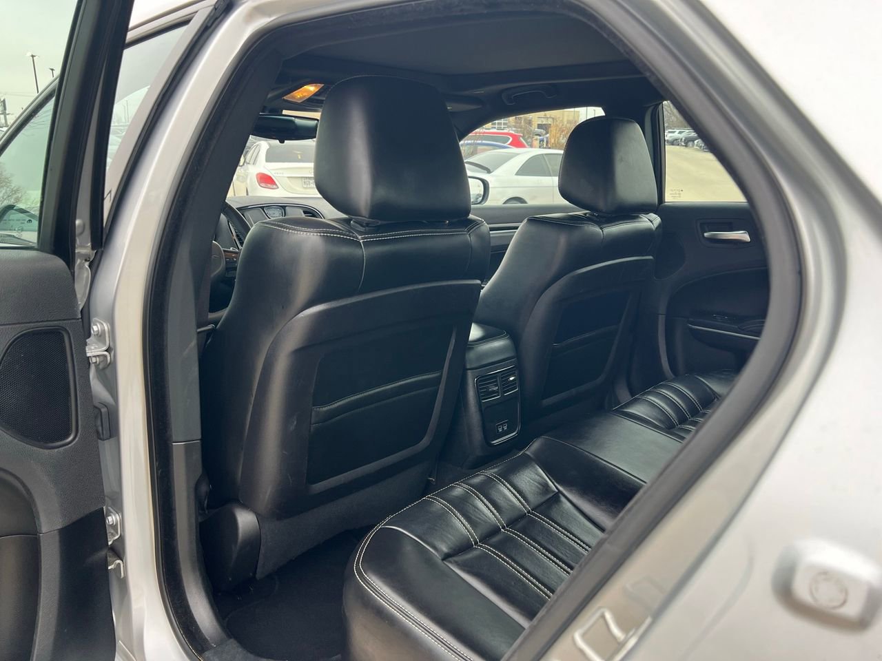 Used 2023 Chrysler 300 S image 16