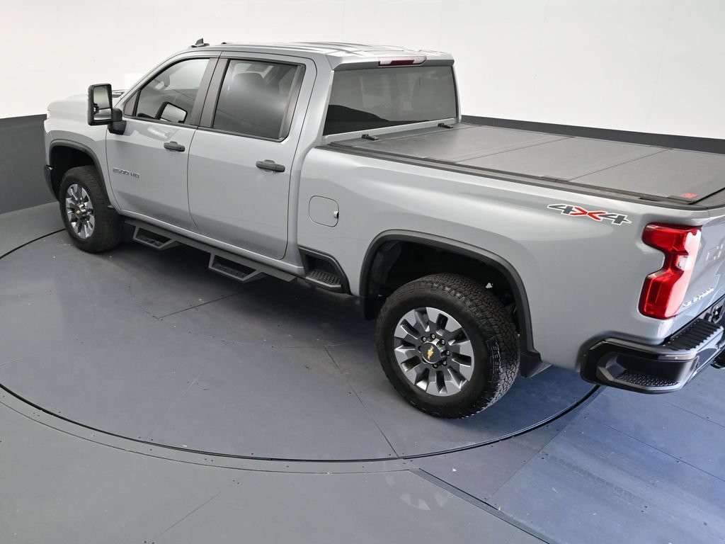 Used 2025 Chevrolet Silverado 2500 Custom w/ Custom Value Package AWD/4WD image 15