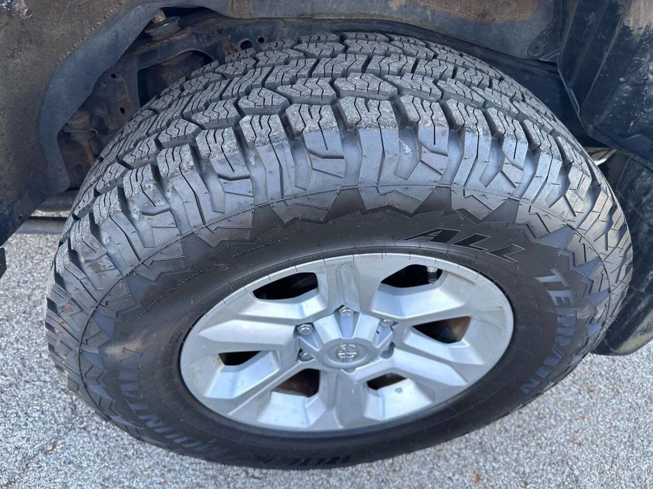 Used 2018 Toyota 4Runner SR5 Premium image 21