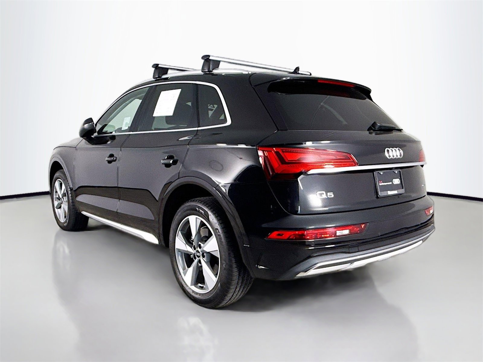 Certified 2024 Audi Q5 2.0T Premium w/ Convenience Package image 5