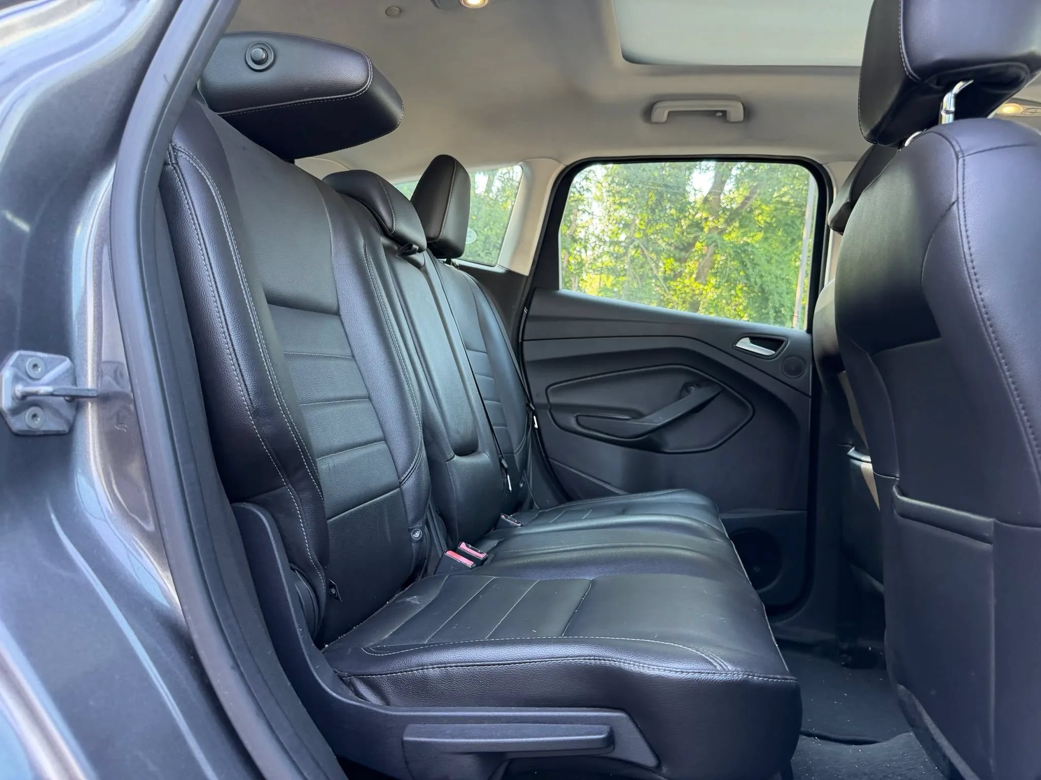Used 2013 Ford C-MAX Energi SEL FWD image 14