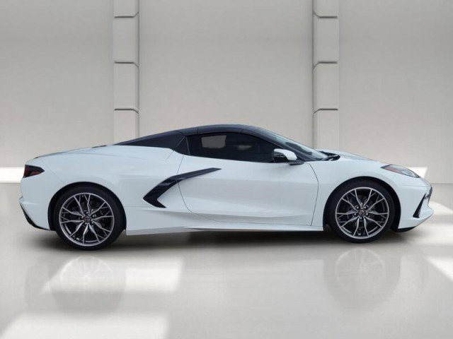 Used 2025 Chevrolet Corvette Stingray Convertible RWD image 4