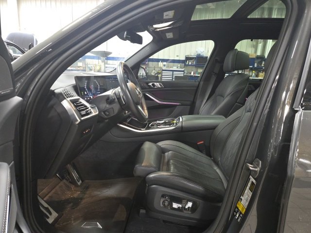 Used 2024 BMW X5 M60i image 3