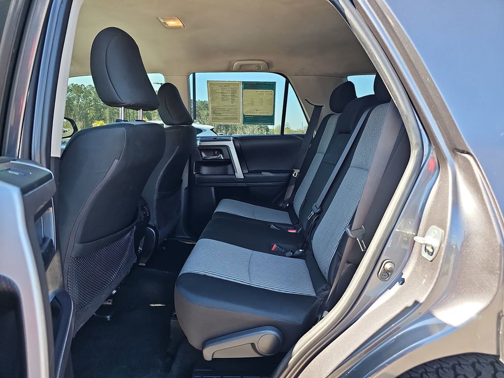 Used 2023 Toyota 4Runner SR5 AWD/4WD image 17